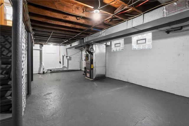 12148 Harvard Dr, Penn Hills, PA 15235