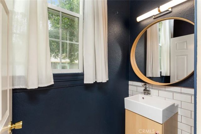 402 S Olive, Anaheim, CA 92805