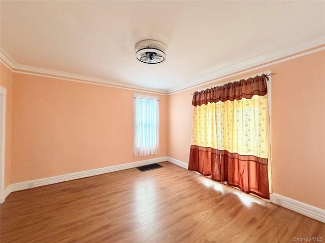 40 Academy Avenue, Middletown, NY 10940