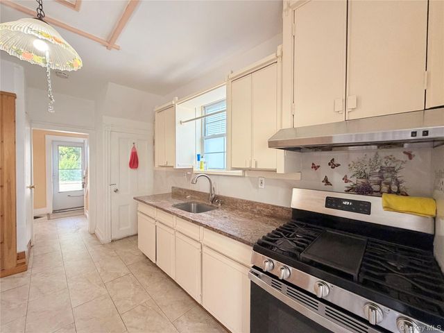 40 Academy Avenue, Middletown, NY 10940