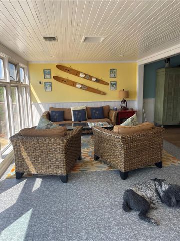 138 Suzann LN, Burnet, TX 78611