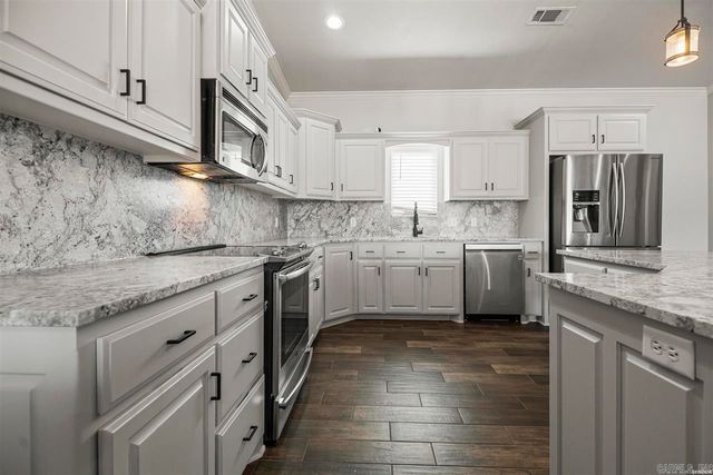 225 Lookout Pt Apt C3, Hot Springs, AR 71913