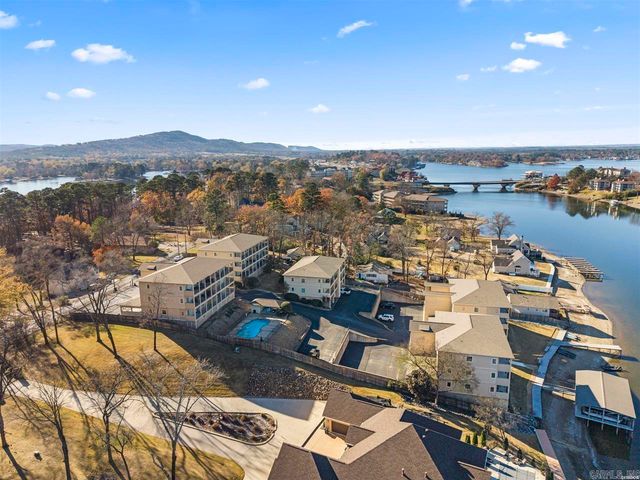 225 Lookout Pt Apt C3, Hot Springs, AR 71913