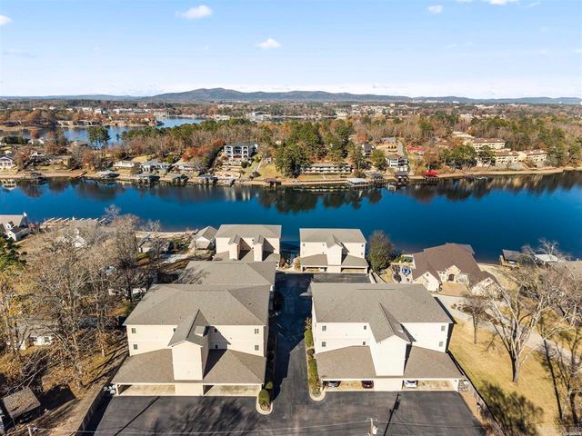 225 Lookout Pt Apt C3, Hot Springs, AR 71913