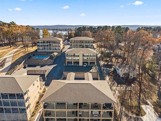 225 Lookout Pt Apt C3, Hot Springs, AR 71913