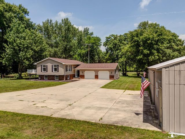 8870 Dixon Road, Raisinville Twp, MI 48161