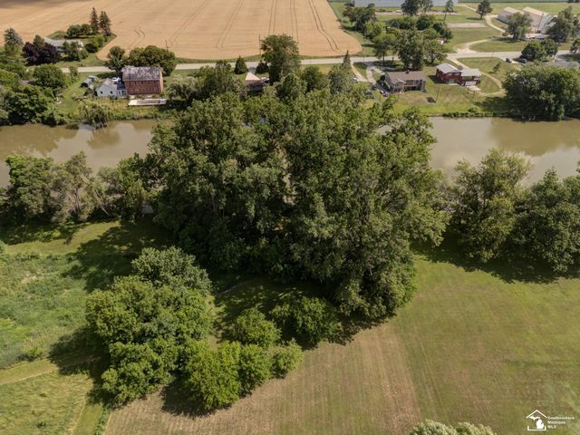 8870 Dixon Road, Raisinville Twp, MI 48161