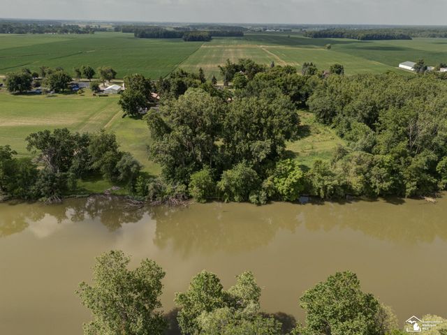 8870 Dixon Road, Raisinville Twp, MI 48161