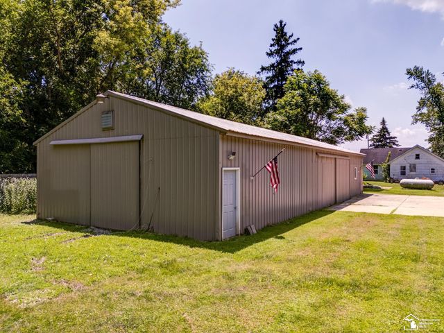 8870 Dixon Road, Raisinville Twp, MI 48161