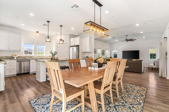 67462 Rio Naches Road, Cathedral City, CA 92234