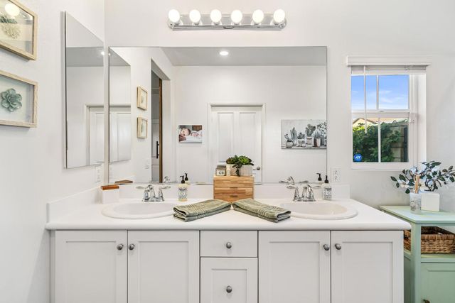 67462 Rio Naches Road, Cathedral City, CA 92234