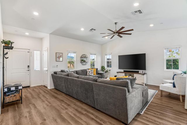 67462 Rio Naches Road, Cathedral City, CA 92234