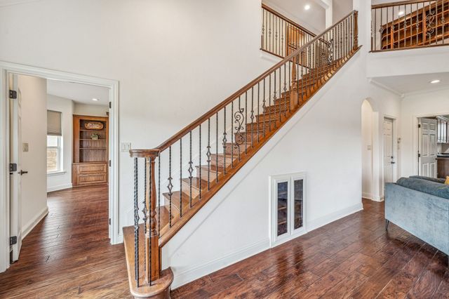 2710 Bob White Drive, Granbury, TX 76049