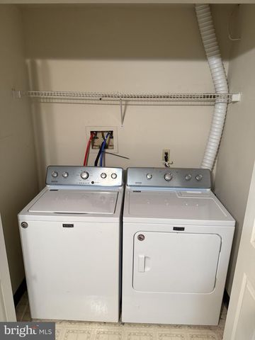 110 FARADAY CT, Bear, DE 19701