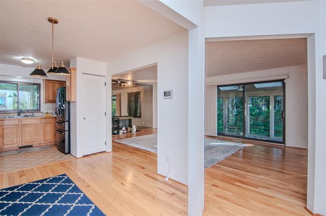 1325 Chartwell Carriage Way, East Lansing, MI 48823