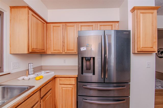 1325 Chartwell Carriage Way, East Lansing, MI 48823