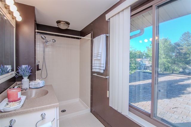 1325 Chartwell Carriage Way, East Lansing, MI 48823