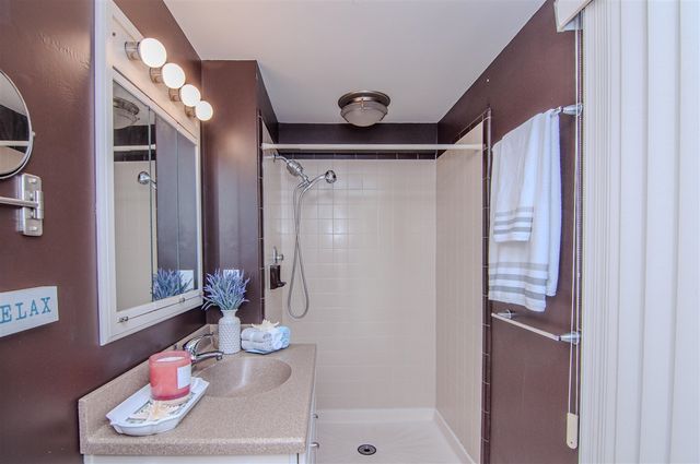 1325 Chartwell Carriage Way, East Lansing, MI 48823