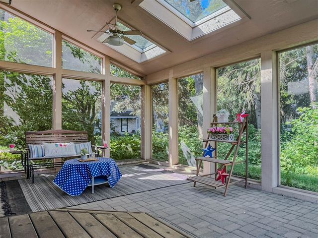 1325 Chartwell Carriage Way, East Lansing, MI 48823