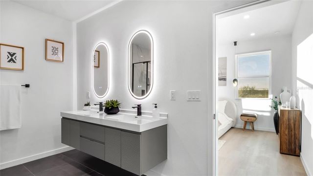 2108 4TH STREET S, St Petersburg, FL 33705