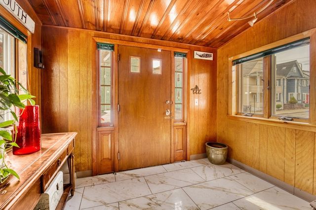 33 Montrose St, Everett, MA 02149