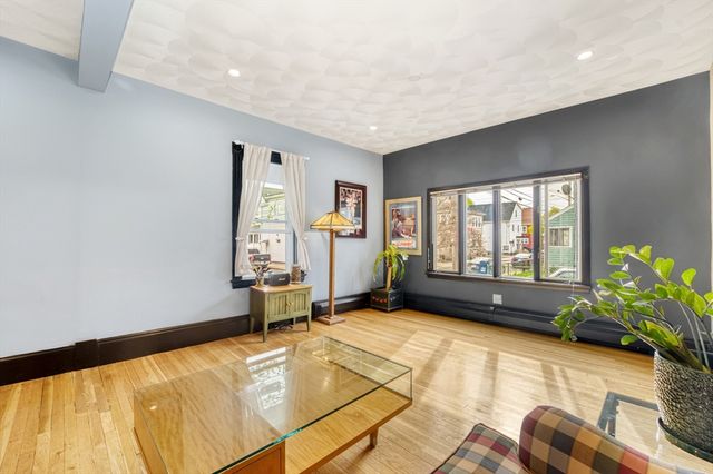 33 Montrose St, Everett, MA 02149