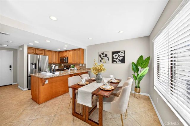 904 Whitewater 6, Fullerton, CA 92833