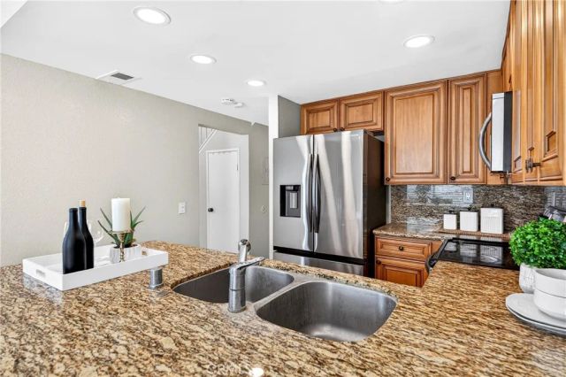 904 Whitewater 6, Fullerton, CA 92833