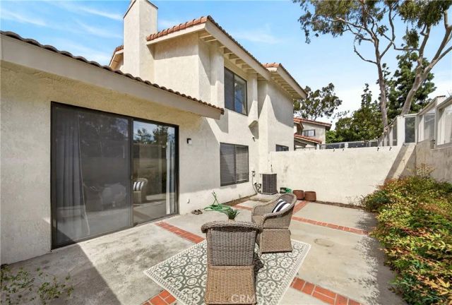 904 Whitewater 6, Fullerton, CA 92833