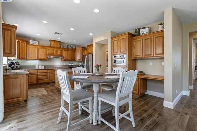 6454 Green Castle Cir, Discovery Bay, CA 94505