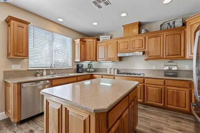 6454 Green Castle Cir, Discovery Bay, CA 94505