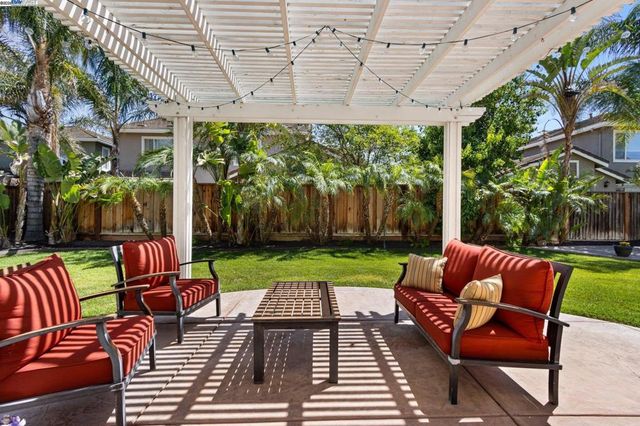 6454 Green Castle Cir, Discovery Bay, CA 94505