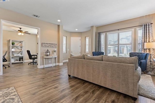 6454 Green Castle Cir, Discovery Bay, CA 94505