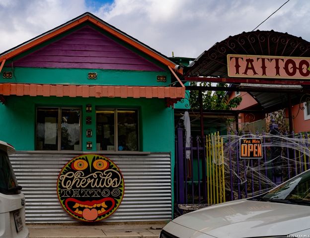 711 S TRINITY ST, San Antonio, TX 78207