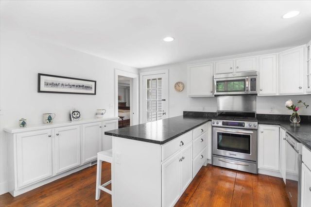 636 Dexter Road, Shaftsbury, VT 05262