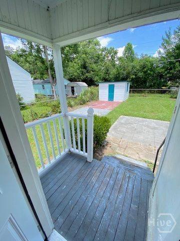 2206 E 41st Street, Savannah, GA 31404