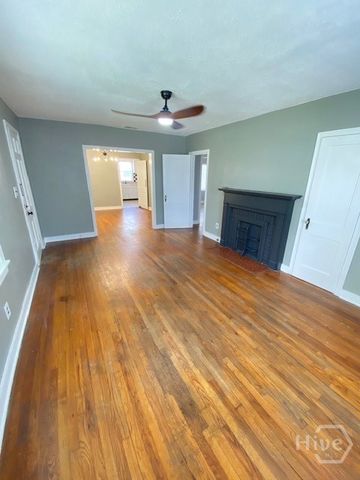 2206 E 41st Street, Savannah, GA 31404