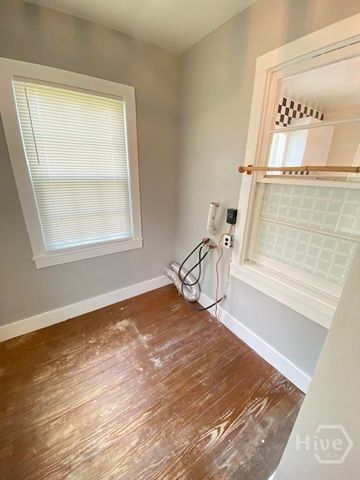 2206 E 41st Street, Savannah, GA 31404