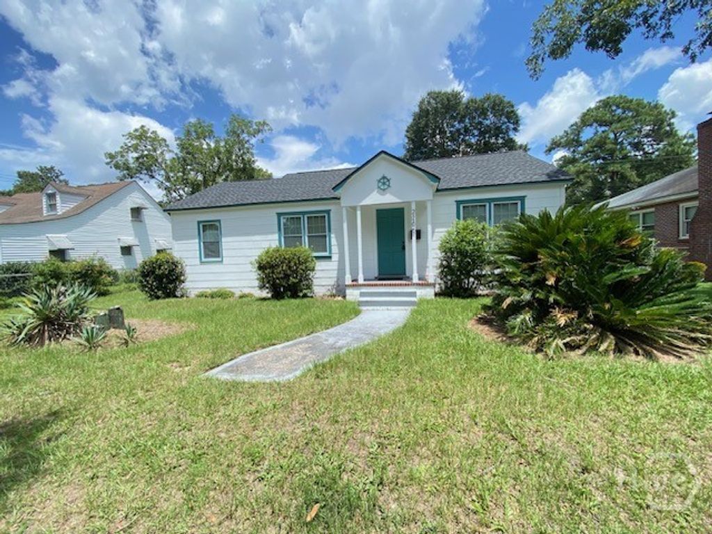 2206 E 41st Street, Savannah, GA 31404