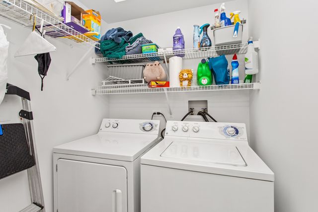 365 Graceland Avenue 205A, Des Plaines, IL 60016