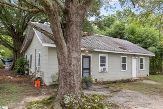 103 N Bell Street, Clinton, SC 29325