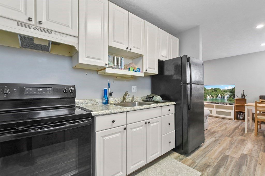 180-A River Street 10, Waltham, MA 02453
