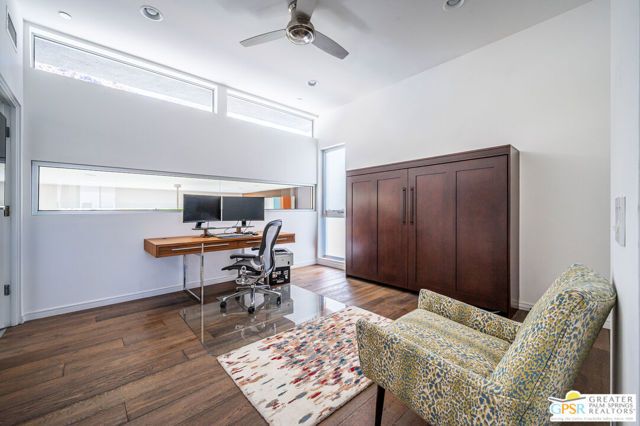 1009 Iris Lane, Palm Springs, CA 92264