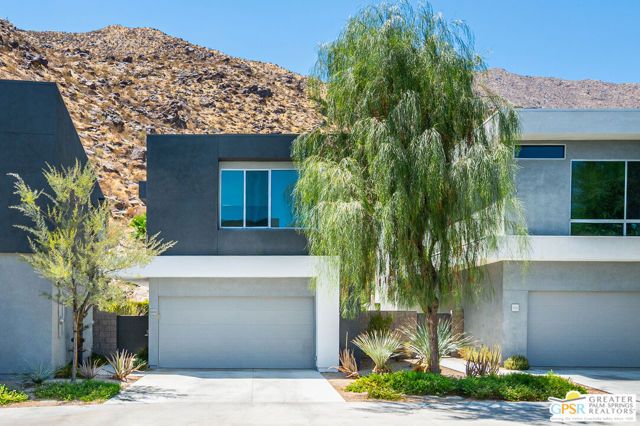 1009 Iris Lane, Palm Springs, CA 92264