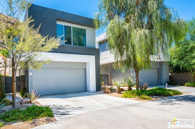 1009 Iris Lane, Palm Springs, CA 92264