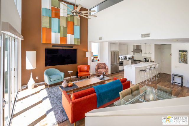 1009 Iris Lane, Palm Springs, CA 92264