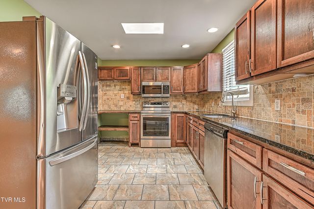 1401 Burgie Street, Elizabethton, TN 37643