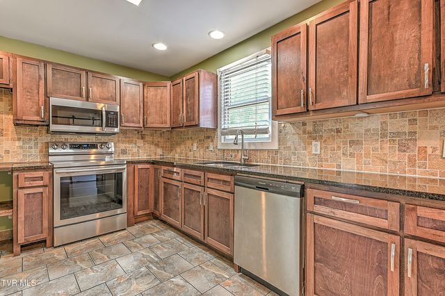 1401 Burgie Street, Elizabethton, TN 37643