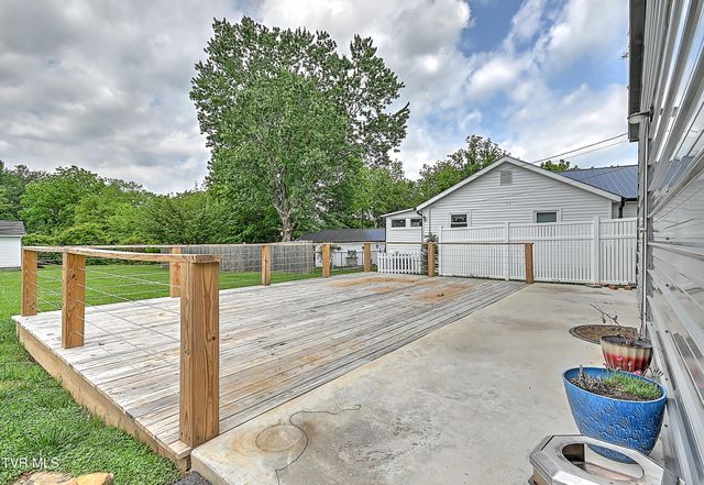 1401 Burgie Street, Elizabethton, TN 37643
