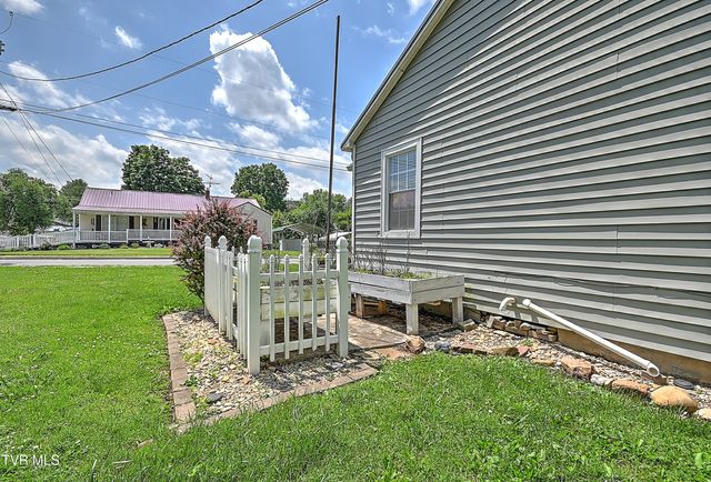 1401 Burgie Street, Elizabethton, TN 37643